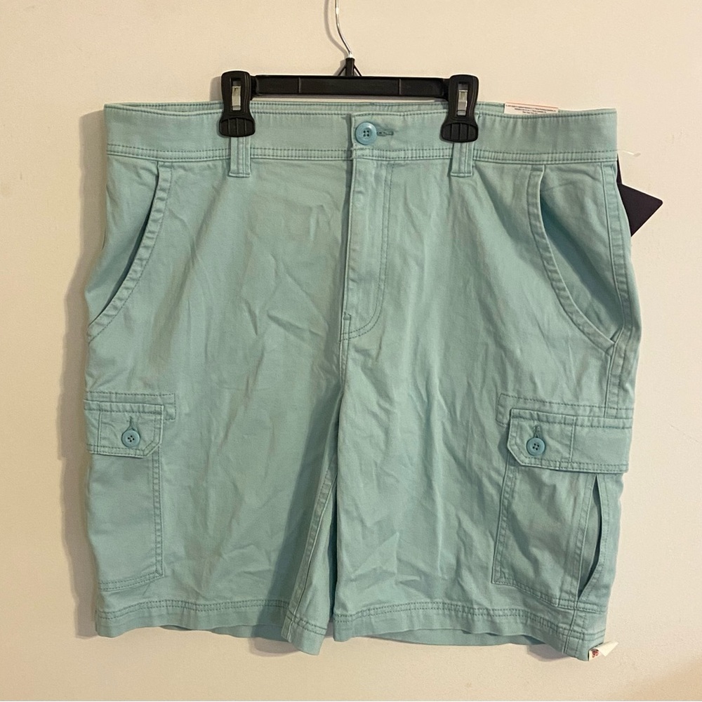 NWT Mens St. John’s Bay Cargo Shorts SZ 38
